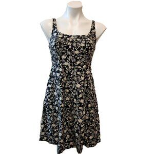 ❤️ 4/$20 Old Navy dress Women's XS Black ivory floral Sleeveless summer flare